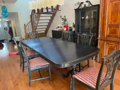 Table et 6 chaises, View more
