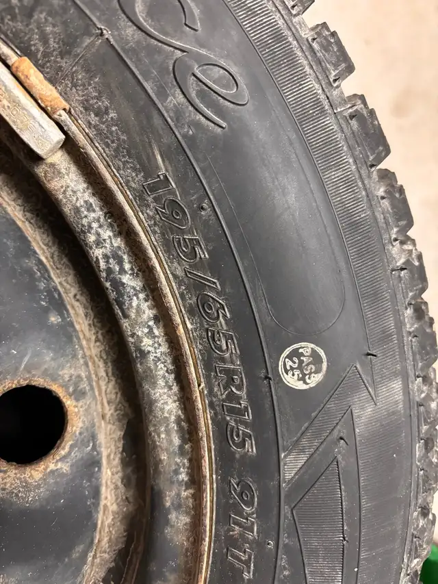 195/65/15 winter tires and rims in Tires & Rims in Bedford - Image 5