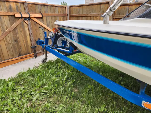 1989 Malibu Skier in Powerboats & Motorboats in Meadow Lake - Image 3