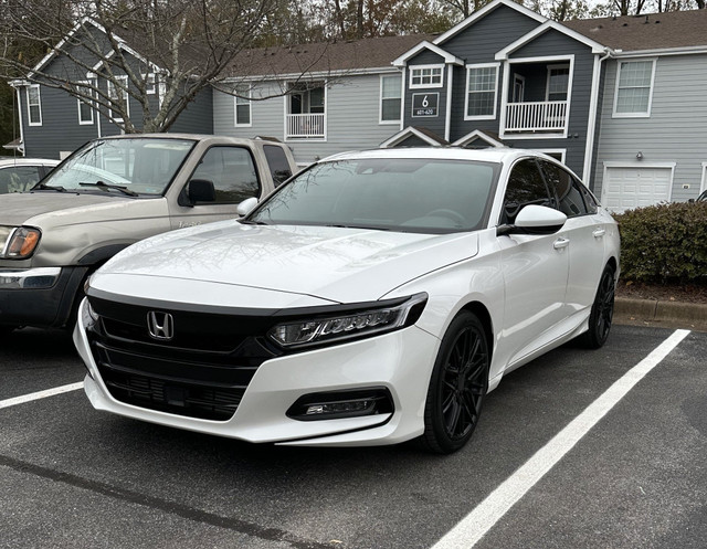 2022 honda accord touring 2.0L in Cars & Trucks in Edmonton - Image 2