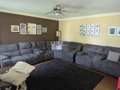 Great condition recliner sectional sofa 4 cup holders 6 usb chargers 4 electric recliners 1 manual r...