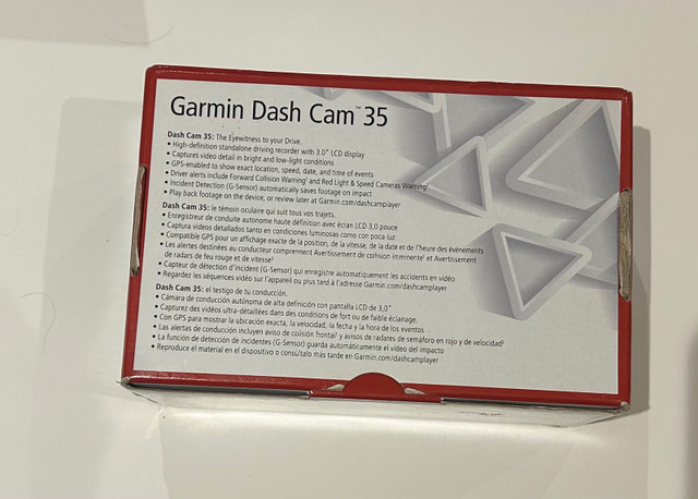 Garmin DashCan 35 in General Electronics in City of Toronto - Image 4