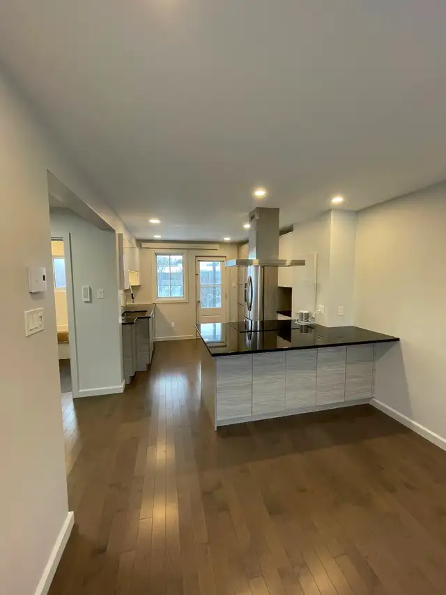 Logement 4-1/2 à louer $1450