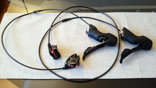 Shimano Tiagra Bike 2x10 Speed STI Shifters Hydraulic Disc Brake in Frames & Parts in City of Toronto - Image 2
