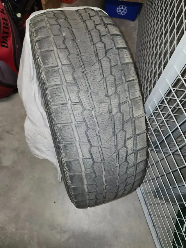 Pneus YOKOHAMA 245/65/R17 in Tires & Rims in Québec City - Image 3