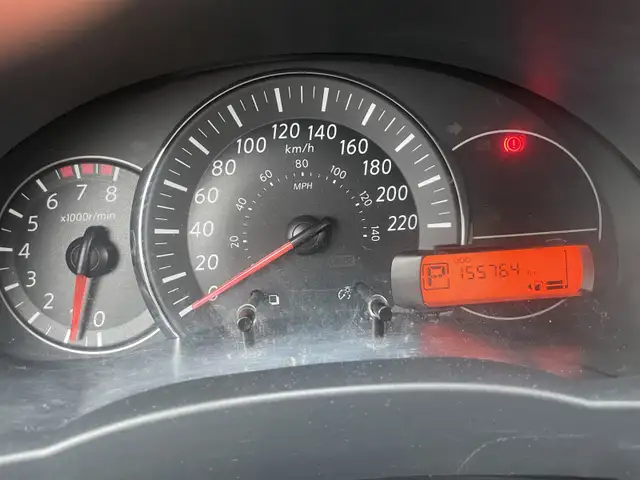 Nissan Micra 2015 in Cars & Trucks in Ottawa - Image 8