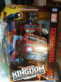 Transformers Kingdom Leader Optimus Prime w/trailer MISB Sealed