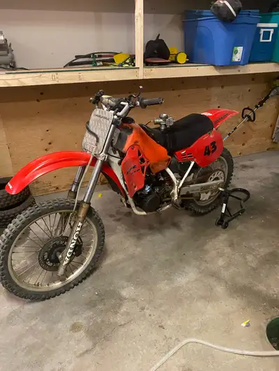 Looking for a motor for a 1984 cr 250r has to be running