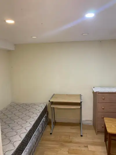 Call/Text 6472317119 ref. point 4410 Kingston Rd (house is 7 mins walk from here) (Nearby Intersecti...