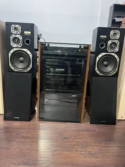 Pioneer Stereo Set, View more