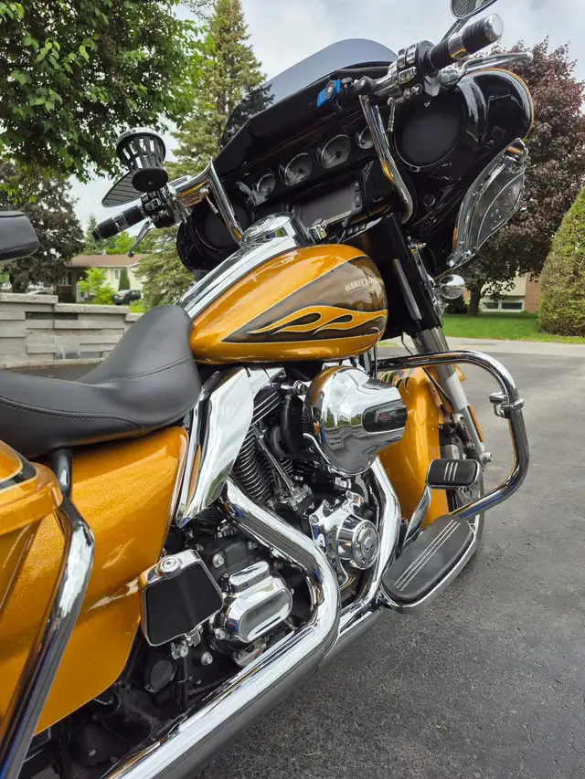 Harley Davidson Street Glide Special * Excellent Condition in Touring in West Island - Image 7