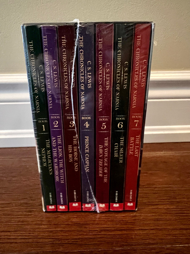 Chronicles of Narnia Book Set in Children & Young Adult in Markham / York Region - Image 2