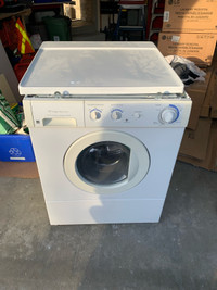 Apartment size stackable washer/dryer