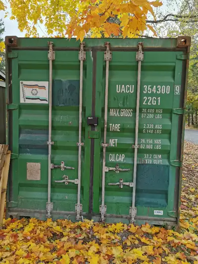 Used 20 foot shipping container for sale