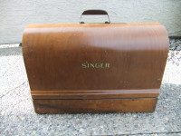 1948 SINGER SEWING MACHINE  PORTABLE