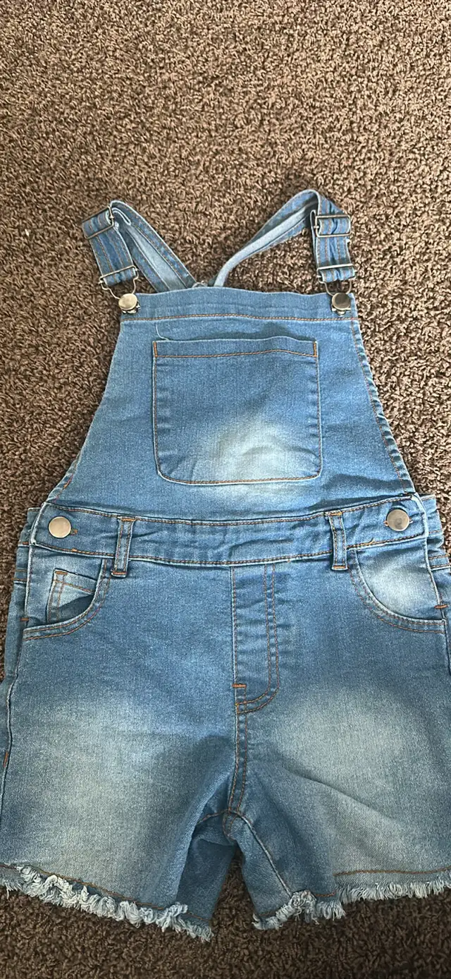 denim short overalls - girls size 6-7 in Kids & Youth in St. Albert - Image 2