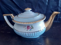 Rare Vintage 1940's Teapot
