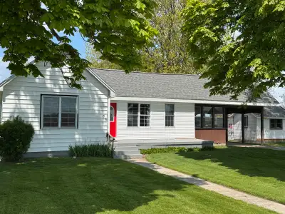 Benn Cottage rentals Mitchell’s Bay