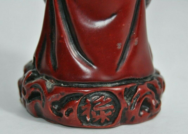 Vintage Hand Carved Chinese Resin Wise Man Statue Figurine dans Art et objets de collection  à Longueuil/Rive Sud - Image 4