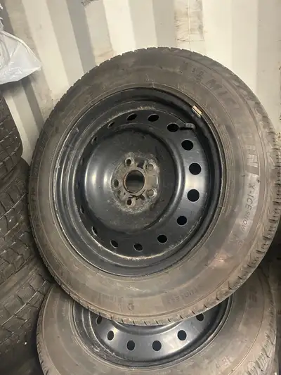 17” Subaru Forester/Crosstrek rims with 225-60-17 Michelin Xice snow winter tires. In very good cond...