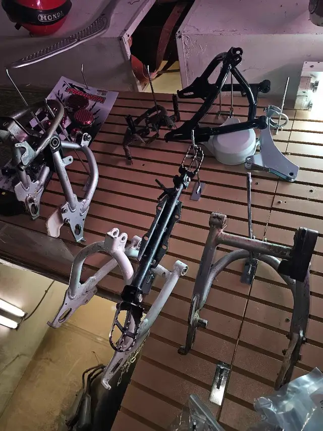 Honda crf50  parts in Motorcycle Parts & Accessories in Mississauga / Peel Region - Image 4