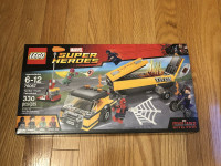 LEGO. Tanker Truck Takedown.  Marvel set 76067