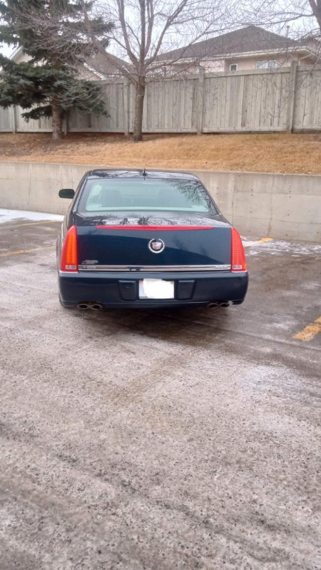 2007 Cadillac DTS in Cars & Trucks in Edmonton - Image 2