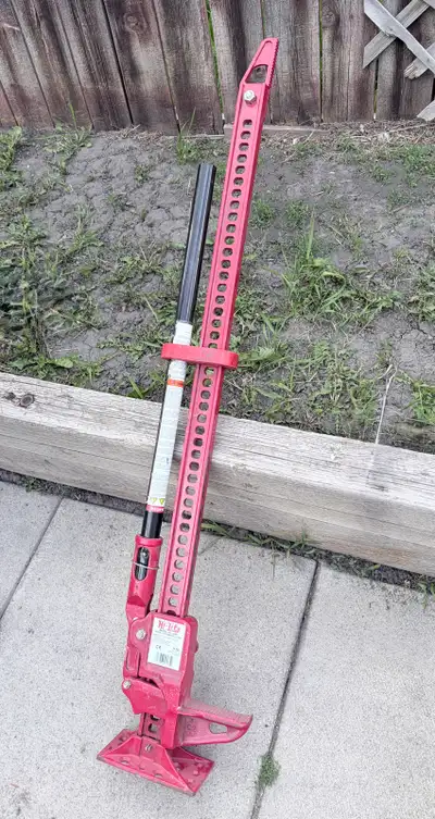 Hi-Lift Bumper Lift NEW in package Features * Designed to fit most curved steel bumpers * Heavy duty...