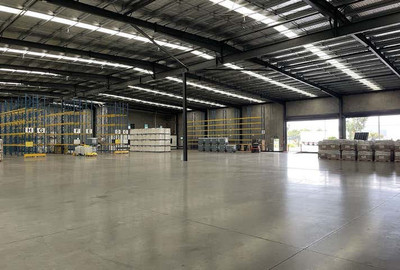 20,000+ Commercial Industrial Warehouse  Prime East End Location