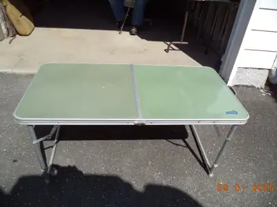 Table pliante, View more