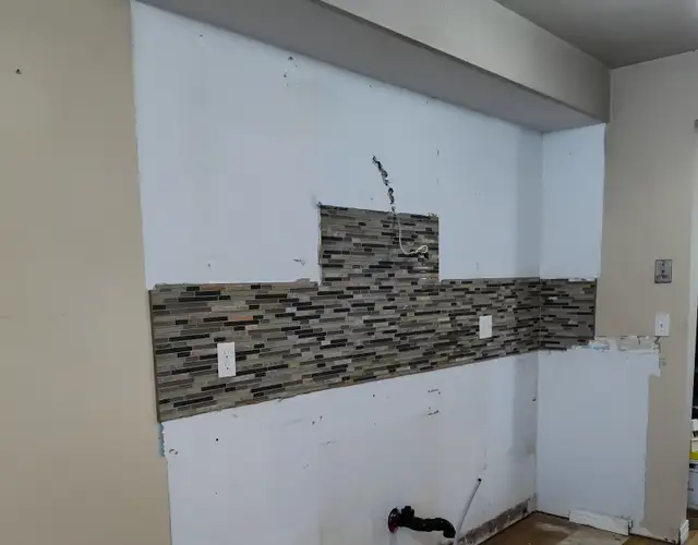 Backsplash tile64612065850498122