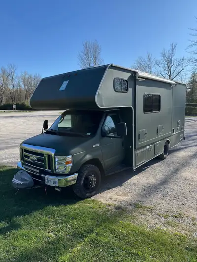 Hunter style Unique military color Clean title motor home E350 Ford Adventure 2014 Gasoline . Sleep...