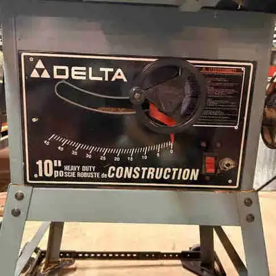 Strong Heavy duty table Works great as it should Comes with a blade guard, like all of them do. Aski...