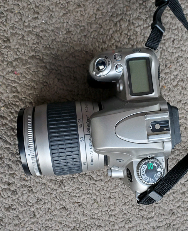 Nikon F55 Camera w 28-80mm lens in Cameras & Camcorders in Oshawa / Durham Region - Image 4