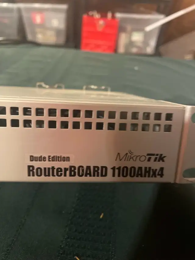 MikroTik RouterBOARD 1100AHx463694126776451120