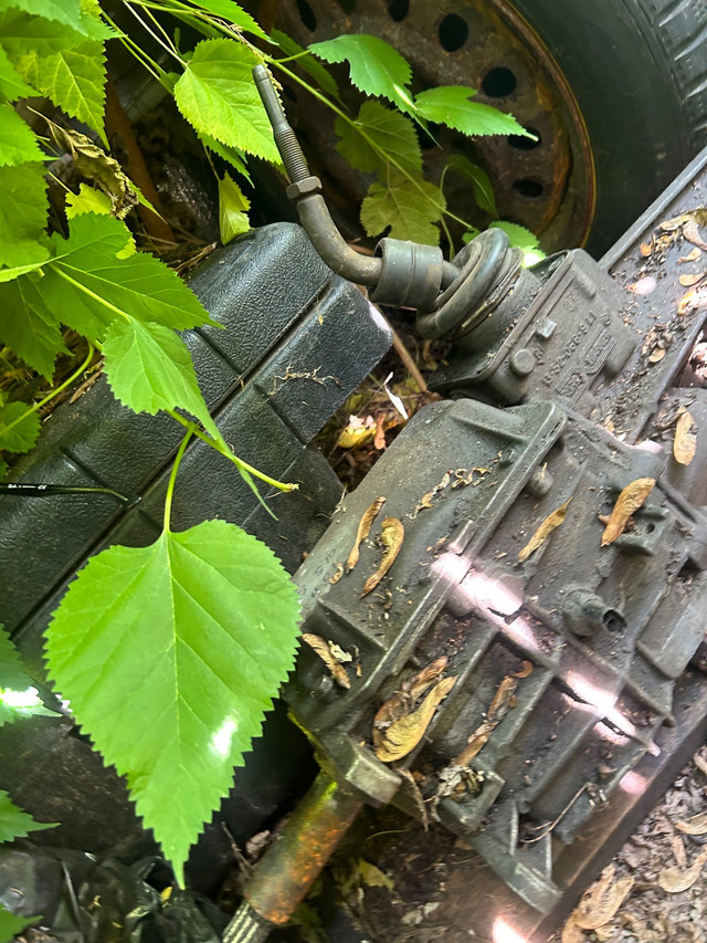 Muncie transmission  in Transmission & Drivetrain in City of Toronto