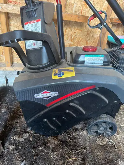 Briggs and Stratton snow blower, View more