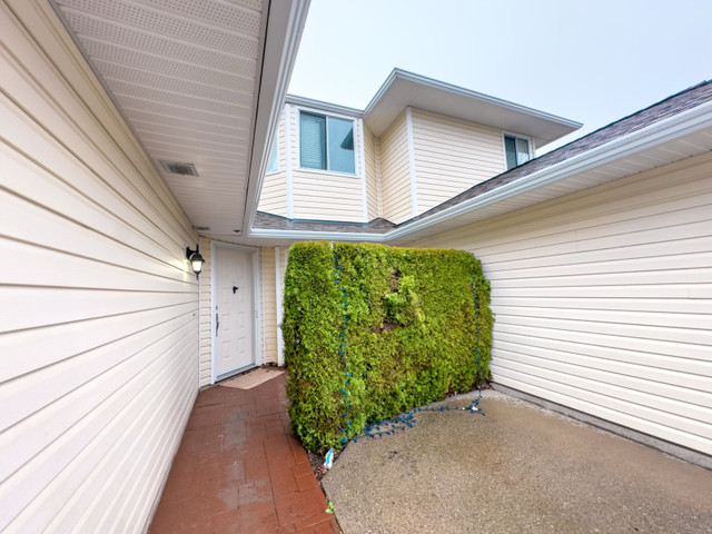 Langley Townhouse - Murrayville in Long Term Rentals in Delta/Surrey/Langley - Image 3