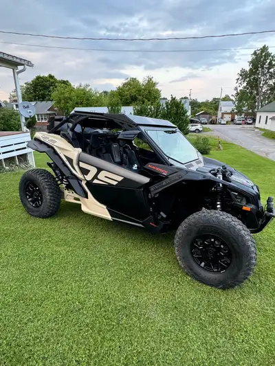 Financing available!! Mint shape 2022 Can-am Maverick X3 DS Turbo RR 200HP. Machine has 2700km on it...