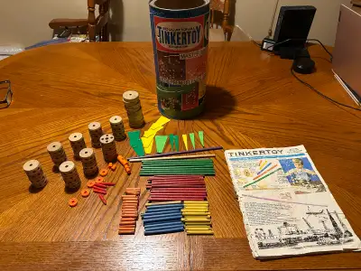Vintage 1972 Tinkertoy Master Builder Set No. 150. 250 pieces but some pieces are missing. The instr...