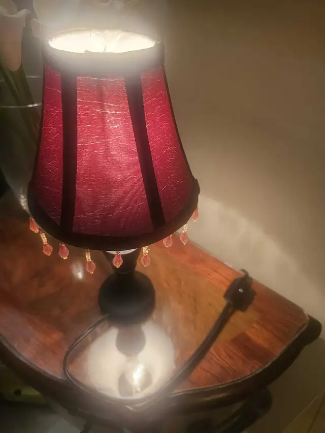 Small 12" Tall Lamp in Indoor Lighting & Fans in Oakville / Halton Region - Image 6