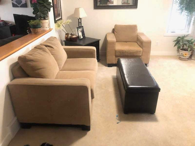 Matching Loveseat and Chair in Couches & Futons in Calgary