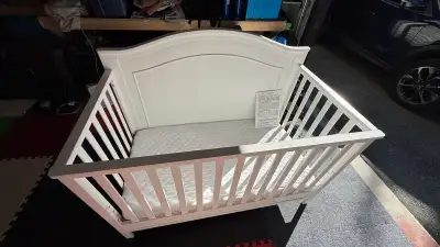 Charlie 4 in 1 Crib, View more