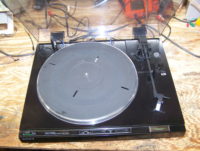 Sony fully automatic turntable in General Electronics in Owen Sound