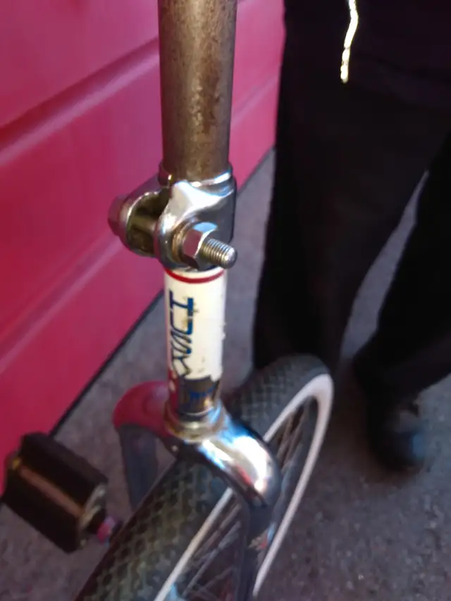 Unicycle in Other in Ottawa - Image 6
