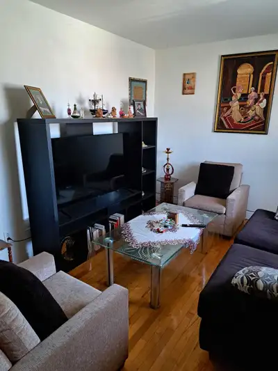 3 1/2 meublé a Montréal sous location du 15 mars jusqu'à 13 juin Tout inclus personne seul Pour plus...