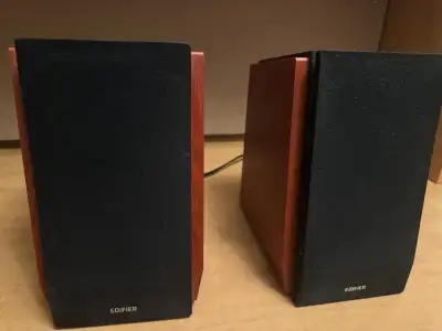 edifier bookshelf speaker R1700BT, View more