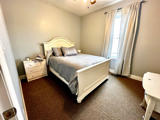 Room for rent for the summer. in Room Rentals & Roommates in Pembroke