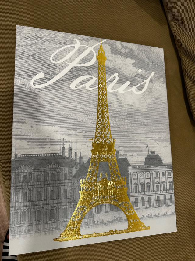 Beau tableau Paris avec Tour Eiffel en doré  dans Décoration intérieure et accessoires  à Longueuil/Rive Sud