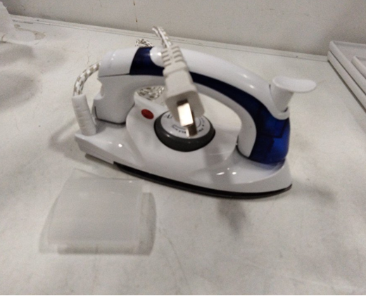 Portable Foldable Handheld Steam Travel Iron in Irons & Garment Steamers in Markham / York Region - Image 4